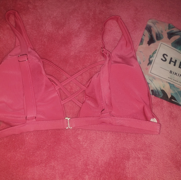 NEW Shein Pink Bikini Top💗 - Picture 2 of 3